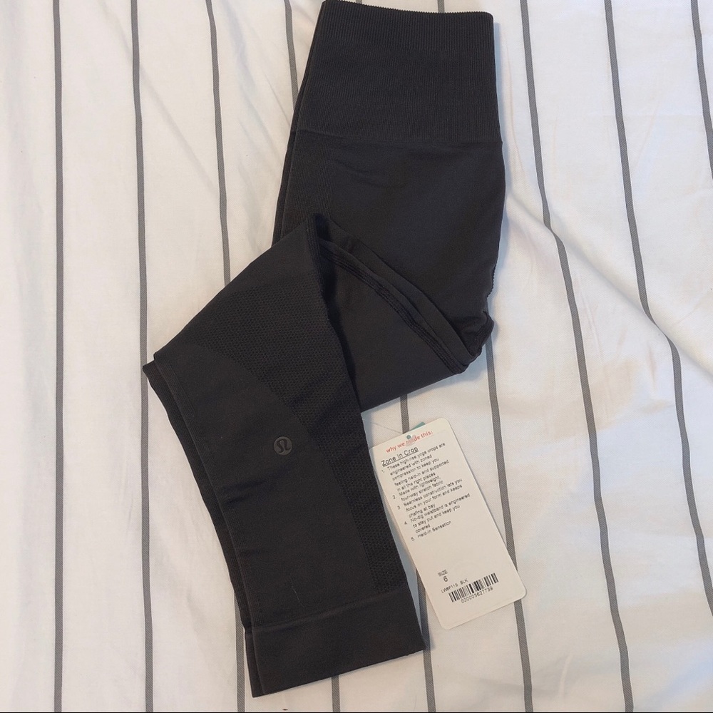 Lululemon Zone in Crop